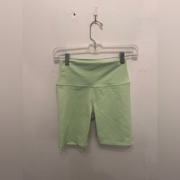 Alo Yoga High Waisted Biker Short 7" Neon Yellow Extra Small - Picture 2 of 5